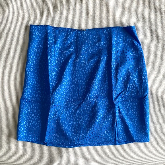 Only Satin Jacquard Mini Skirt in Bright Blue - Picture 9 of 15